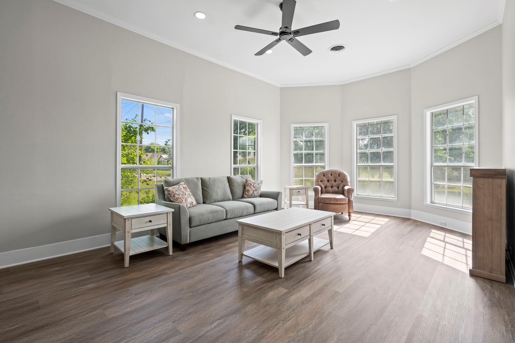 Residential in Hallettsville 3
