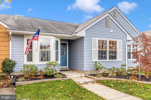 6905 Chokeberry Ct, FREDERICK, MD, 21703-7140 | Card Image