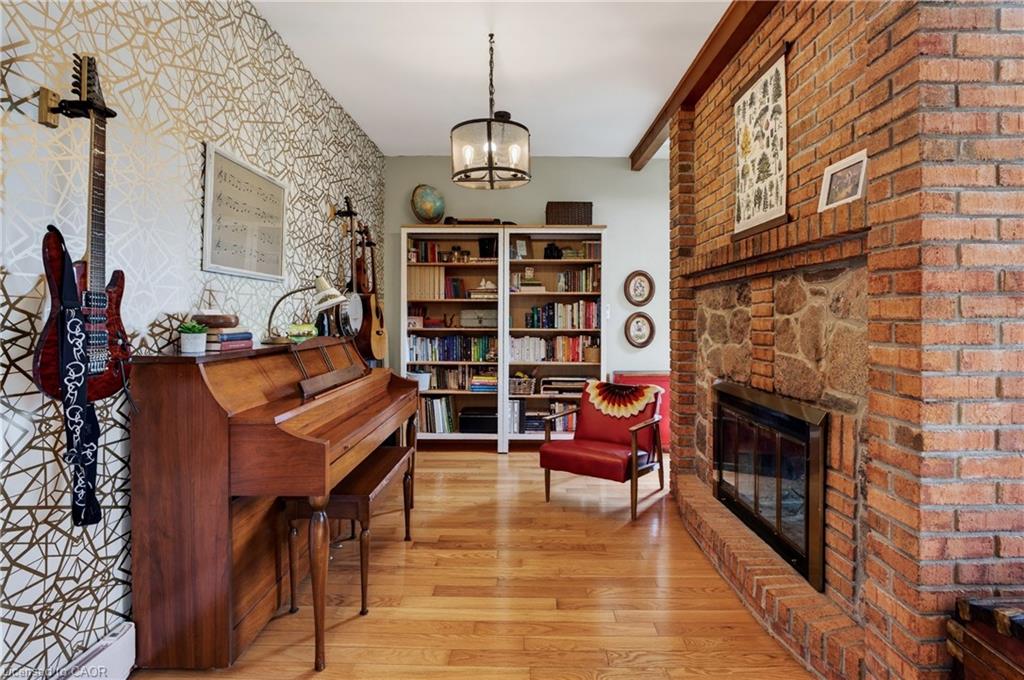 Residential in Fort Erie 5