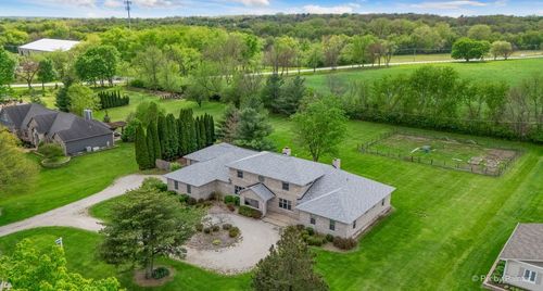 3N946 Babson Lane, St. Charles, IL, 60175 | Card Image