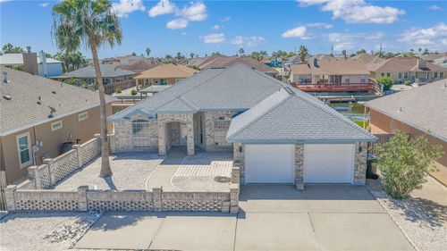 15934 Palo Seco Dr, Corpus Christi, TX, 78418-6617 | Card Image