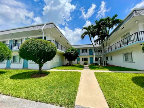 205-3402 Cynthia Ln, Lake Worth Beach, FL, 33461-5814 | Card Image