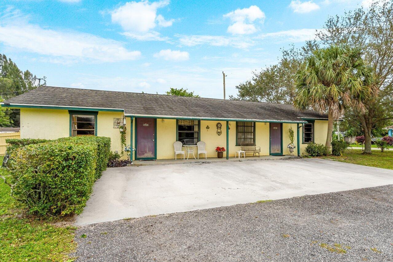 Marguerita St, West Palm Beach, FL 33417