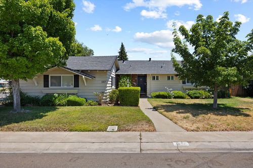 1307 Stafford Way, Yuba City, CA, 95991-2813 | Card Image