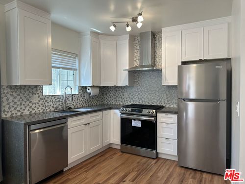 a-3739 El Caminito, La Crescenta, CA, 91214-1716 | Card Image