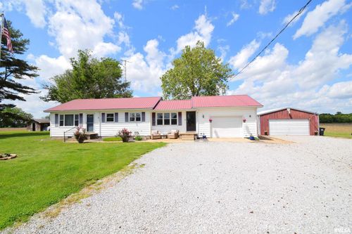 4560 E Davis Rd, Waltonville, IL, 62894-2708 | Card Image