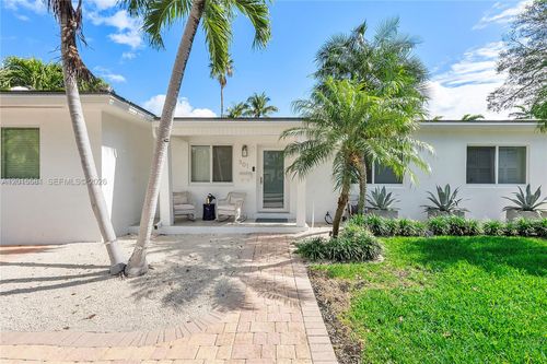 301 Hampton Ln, Key Biscayne, FL, 33149 | Card Image