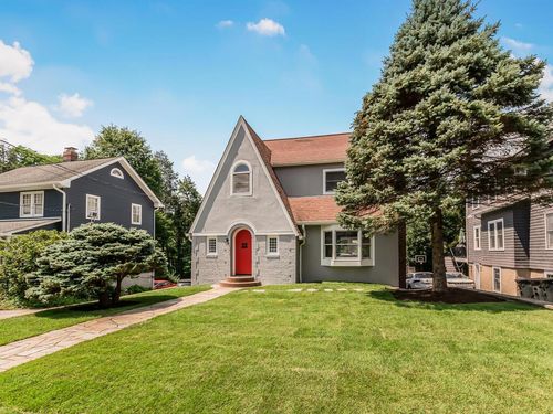52 Marion Ave, Mount Kisco, NY, 10549-1906 | Card Image