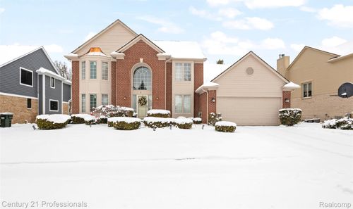 3814 Beechcrest, Rochester Hills, MI, 48309-3592 | Card Image