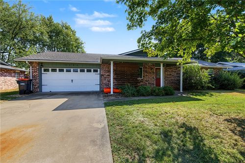 1405 Clayton St, Springdale, AR, 72762-5938 | Card Image