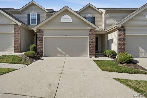330 Willott Square Drive, St Peters, MO, 63376 | Card Image