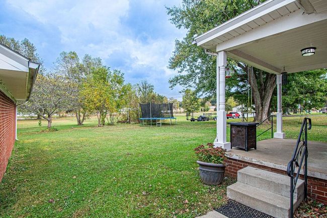 9287 State Route 54, House other with 4 bedrooms, 2 bathrooms and null parking in Whitesville KY | Image 16