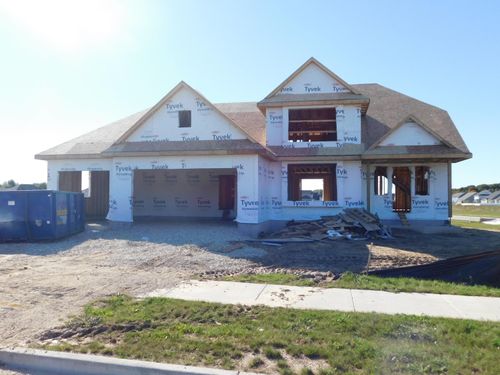 1035 Candleberry Ln, Grafton, WI, 53024-9405 | Card Image