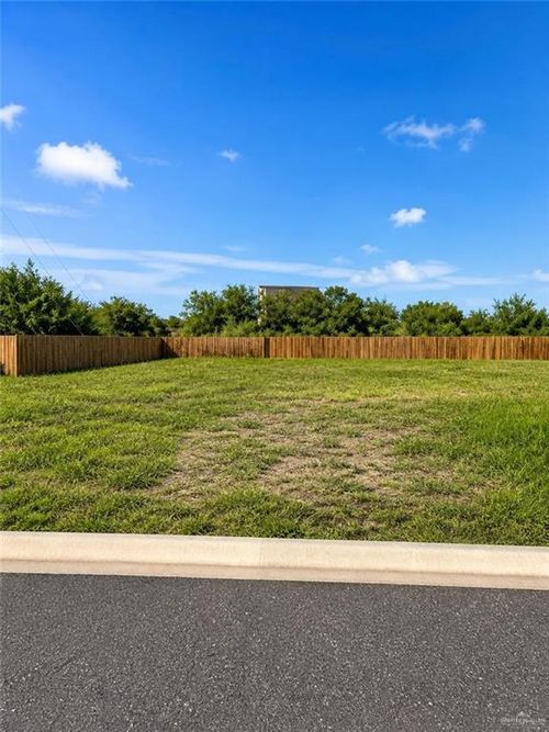4010 San Gabriel St, San Juan, TX, 78589-2295 | Card Image