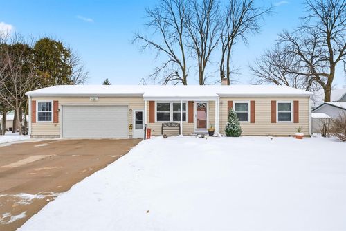 61 Cedar Street, Ripon, WI, 54971 | Card Image