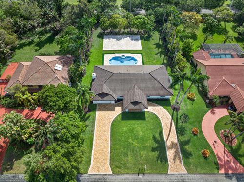 5510 Castlegate Ave, Davie, FL, 33331-3232 | Card Image