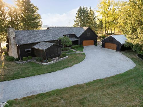 7825 500, Zionsville, IN, 46077-8602 | Card Image