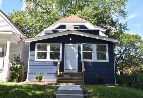 5527 N 34th St, Milwaukee, WI, 53209-4752 | Card Image