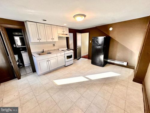 3f-246 W Harvey St, PHILADELPHIA, PA, 19144-3330 | Card Image