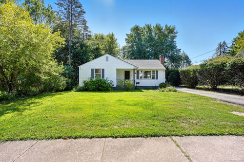 147 Hills St, East Hartford, CT, 06118-2824 | Card Image