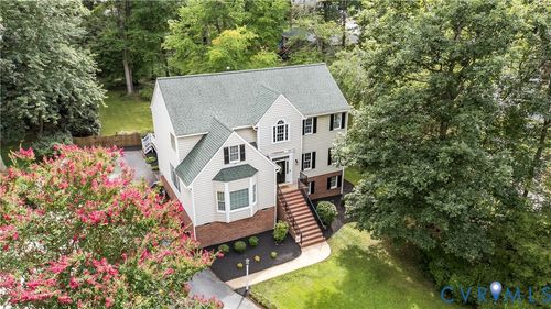 10317 Waltham Dr, Henrico, VA, 23238-4822 | Card Image