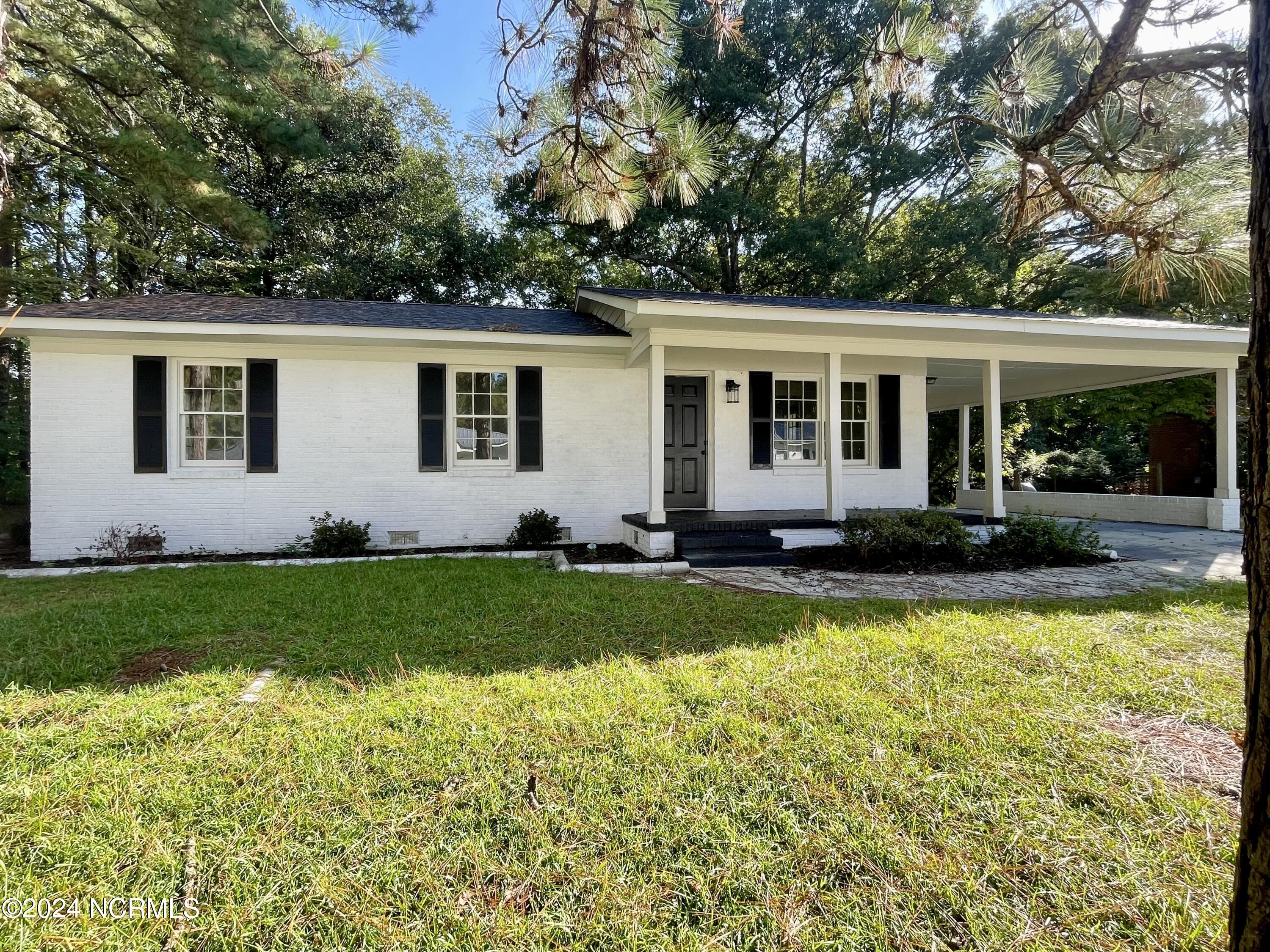 Haines St, Williamston, NC 27892