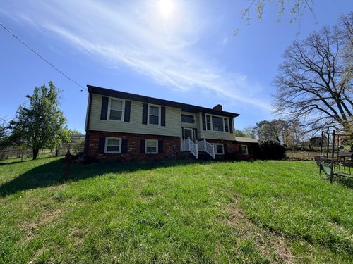 1871 Rainbow Forest Dr, Troutville, VA, 24175-6775 | Card Image