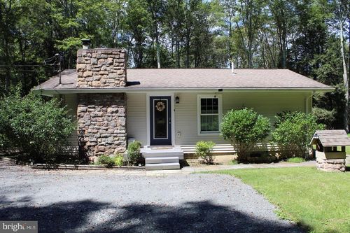 226 George Dr, Blakeslee, PA, 18610 | Card Image