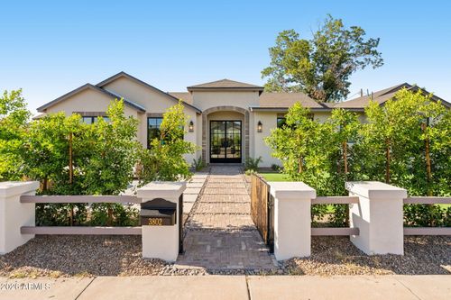 3802 E Campbell Ave, Phoenix, AZ, 85018-3557 | Card Image