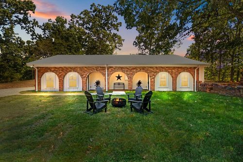 268 Tara Ln, Camden, TN, 38320-7526 | Card Image