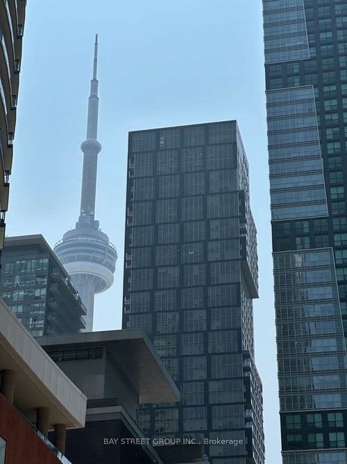 702-327 King St W, Toronto, ON, M5V0W7 | Card Image