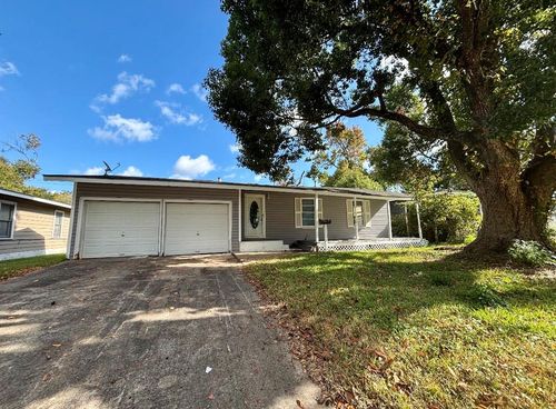 612 Winding Way St, Lake Jackson, TX, 77566-5446 | Card Image