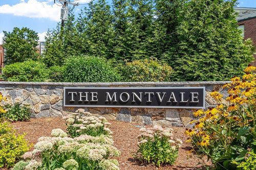 apt-201-200 Ledgewood Dr, Stoneham, MA, 02180-3621 | Card Image