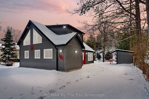 181 Knox Rd E, Wasaga Beach, ON, L9Z2T6 | Card Image