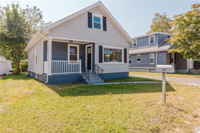 127 Pine Street, House other with 3 bedrooms, 1 bathrooms and 4 parking in Seekonk MA | Image 2