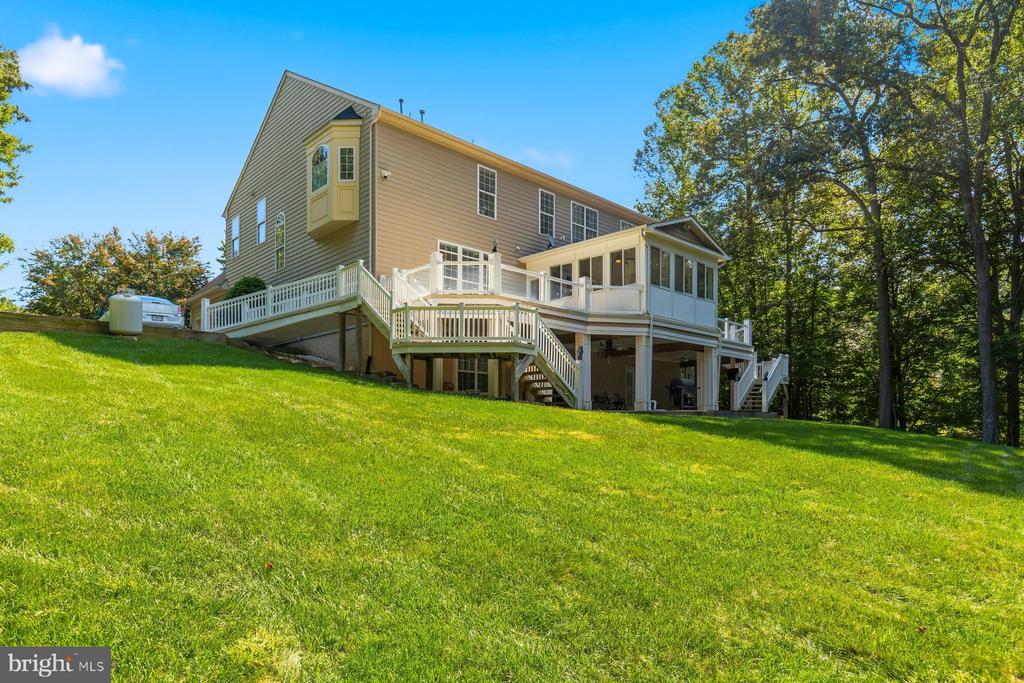 Residential in WOODBRIDGE