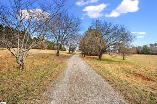 524 Hendricks Road, Easley, SC, 29642 | Card Image