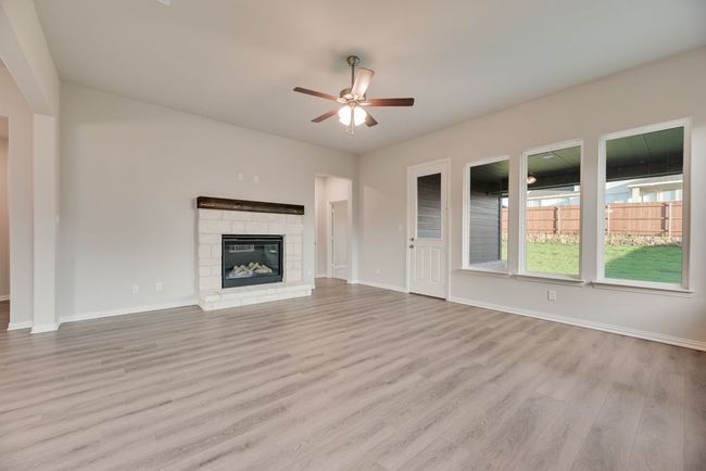 1412 Cedar Trl, House other with 3 bedrooms, 2 bathrooms and null parking in Azle TX | Image 11