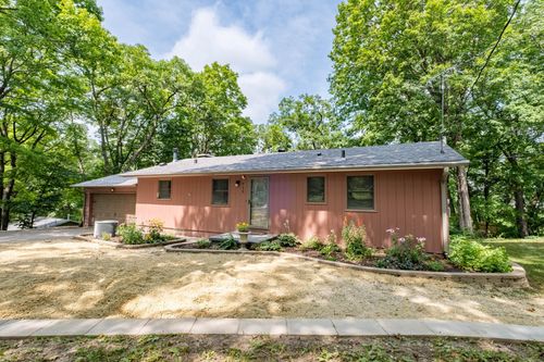 915 1st St, Oronoco, MN, 55960-1405 | Card Image