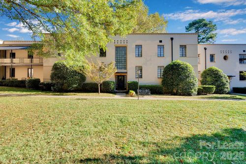 65-1121 Myrtle Ave, Charlotte, NC, 28203-3528 | Card Image