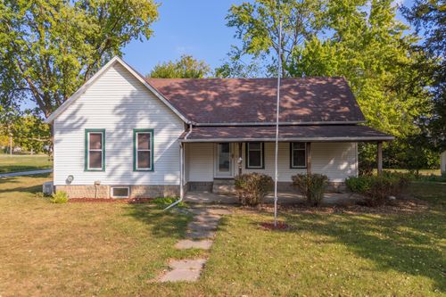 31439 2nd St, Chenoa, IL, 61726-8882 | Card Image