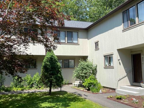 8-8 Highpoint Ct, Woodbury, CT, 06798-3228 | Card Image
