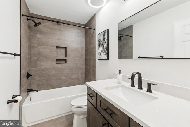 14208 Creekbranch Way, Townhouse with 3 bedrooms, 4 bathrooms and null parking in GAINESVILLE VA | Image 9