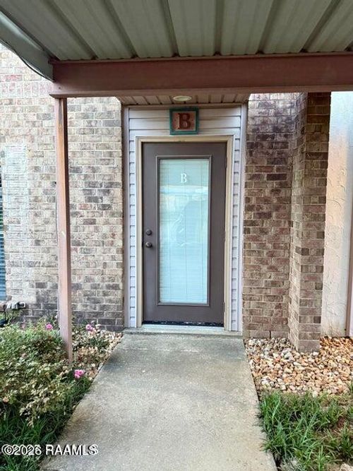 ste-b-332 E Farrel Rd, Lafayette, LA, 70508-7183 | Card Image