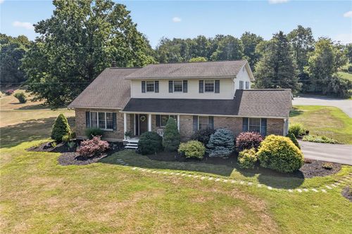 4124 Lawton Ct, Schnecksville, PA, 18078-3637 | Card Image