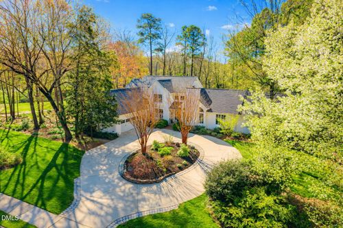 200 Donegal Dr, Chapel Hill, NC, 27517-6562 | Card Image