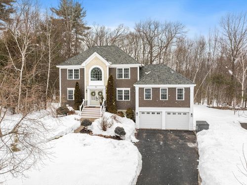 103 Keeneland Cir, Leominster, MA, 01453-1189 | Card Image