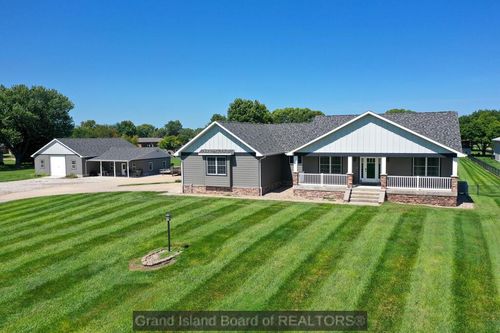 4318 E Bismark Rd, Grand Island, NE, 68801-8644 | Card Image