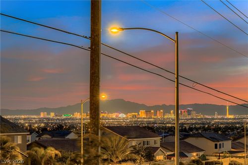 6633 Lucky Boy Dr, Las Vegas, NV, 89110-5913 | Card Image