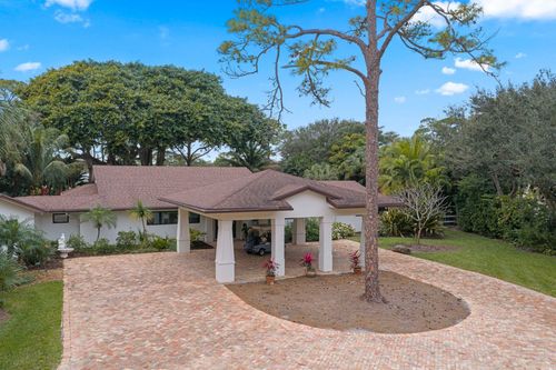 4579 Square Lake Dr, Palm Beach Gardens, FL, 33418-6162 | Card Image